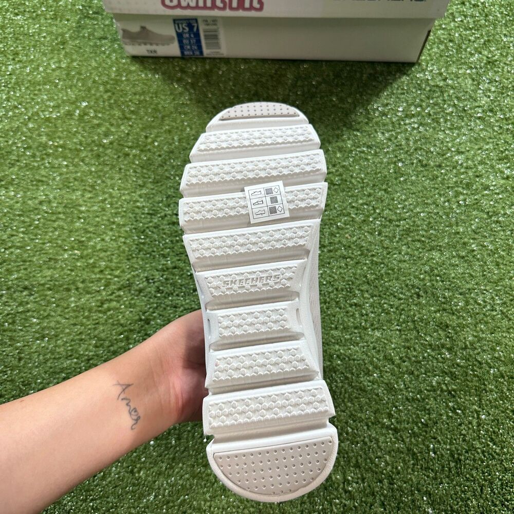 Skechers Slip-ins Swift Fit Women's 7 Tan Hands Free Sneakers NIB - Picture 6 of 8